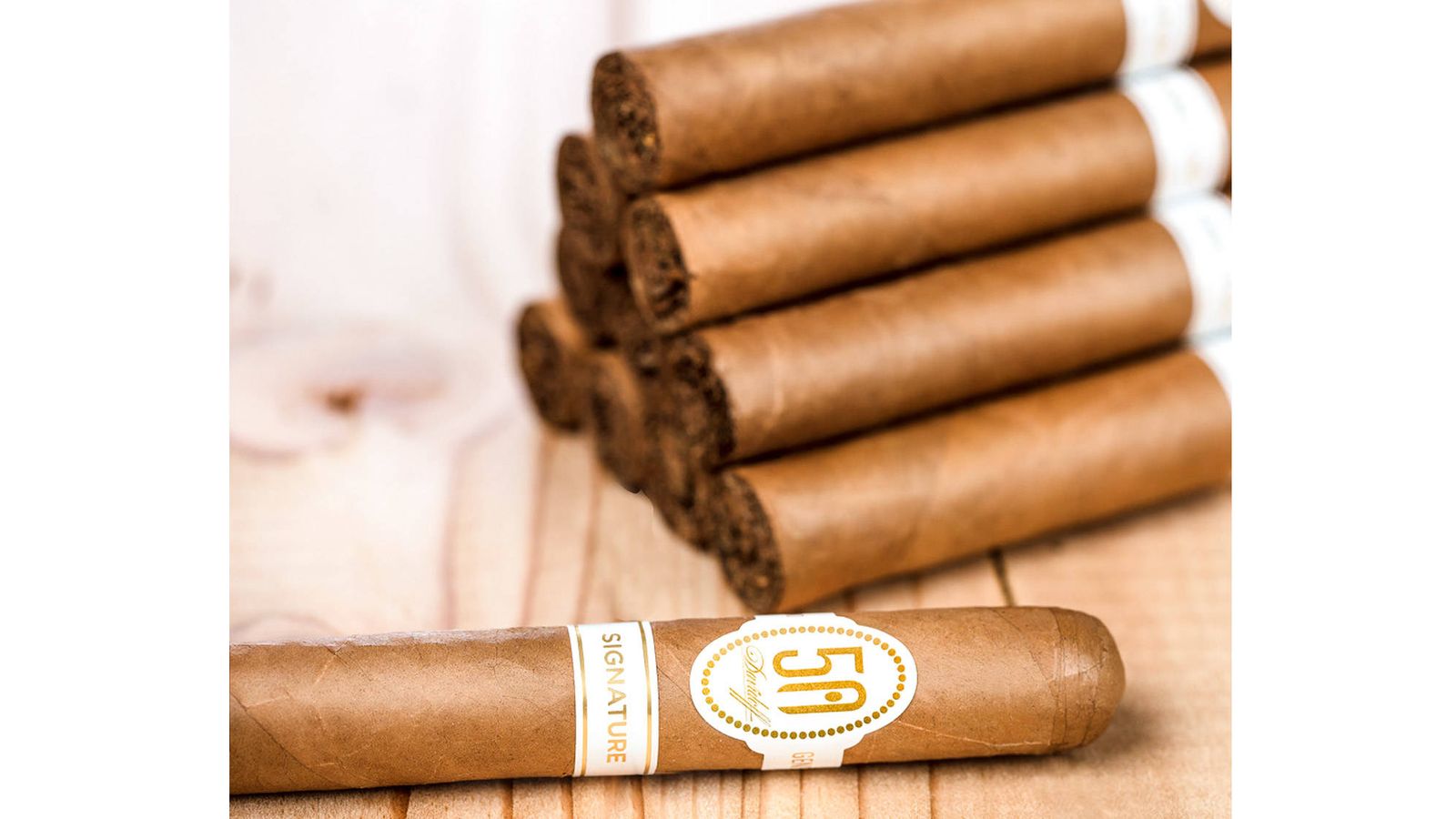 Davidoff Cigars celebra 50 an~os elaborando cigarros nobles