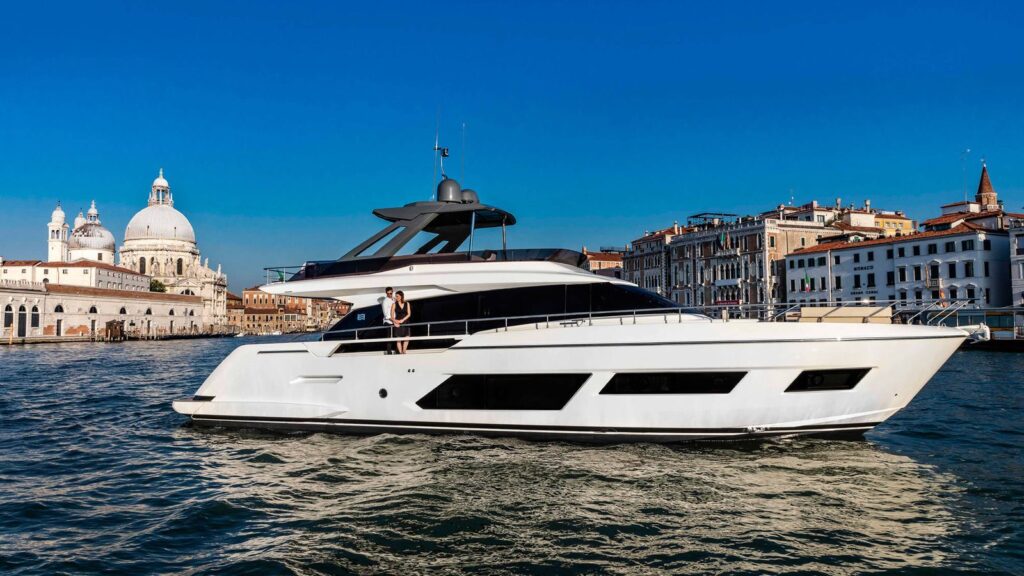 La elegancia náutica de Ferretti: 50 años de yates legendarios