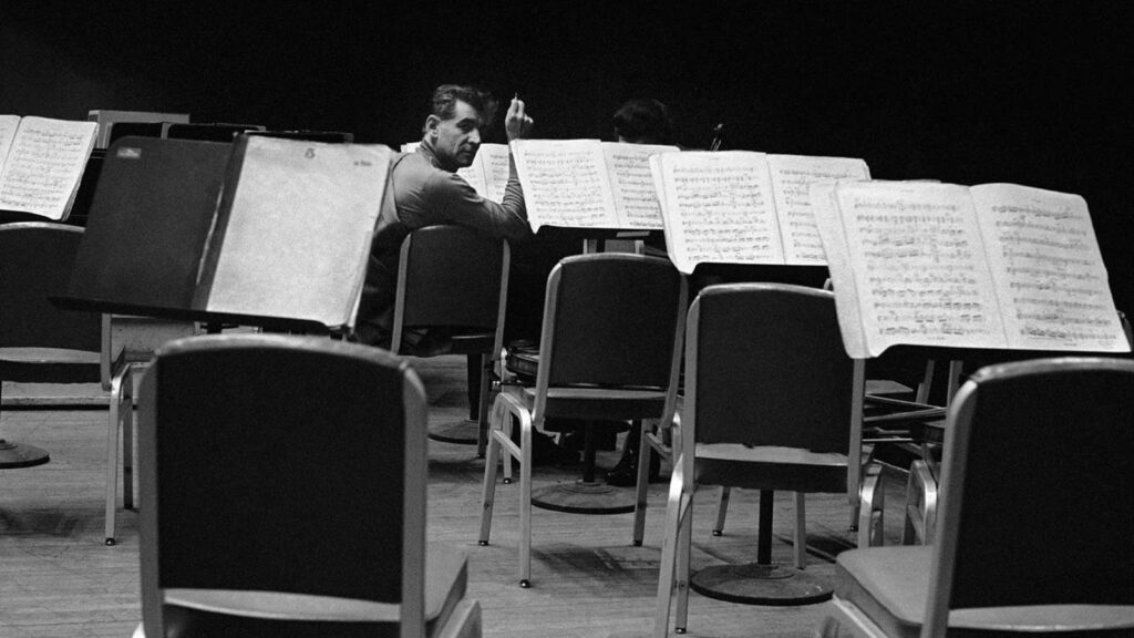 Leonard Bernstein: cien años del mito de la música clásica