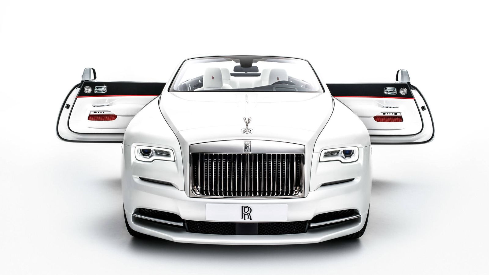 Rolls-Royce calienta motores para 2017