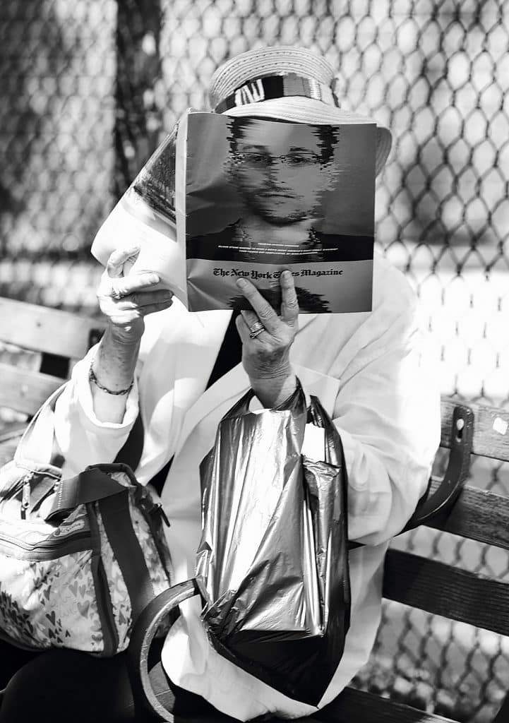 Edward Snowden, fotografía tomada en 2016 en 6th Avenue and Houston Street, Greenwich Village, Nueva York.