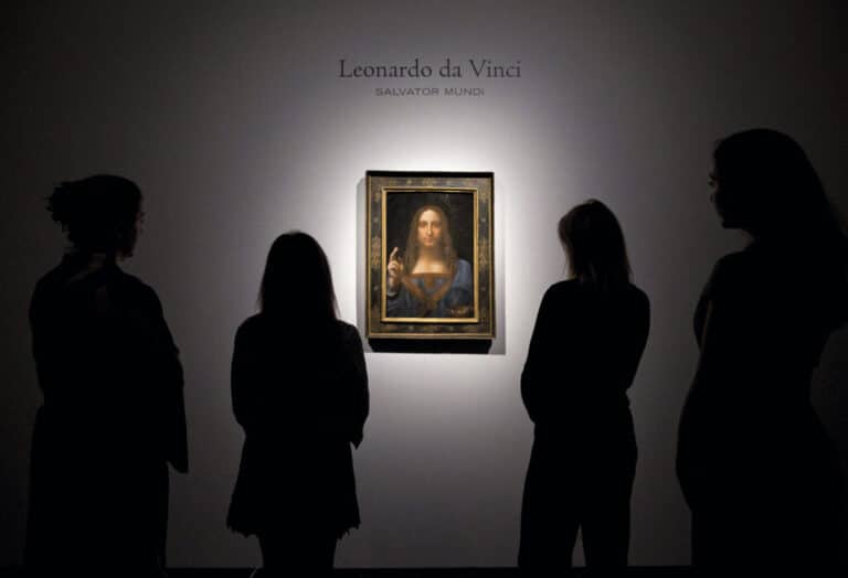 El cuadro Salvator Mundi (en torno a al año 1.500), de Leonardo Da Vinci, representa hasta ahora la venta más cara de la historia: alcanzó en una subasta celebrada en 2017 los 387 millones de euros.