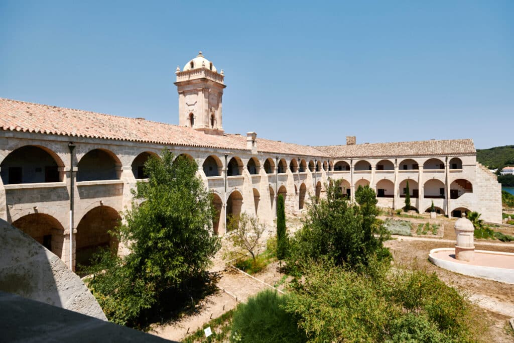 Fundación Hospital de la Isla del Rey en Menorca.