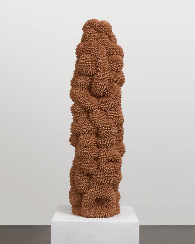 Escultura 'I only know what I have seen', con la que el mexicano Andrés Anza ha ganado el Loewe Craft Prize de 2024.