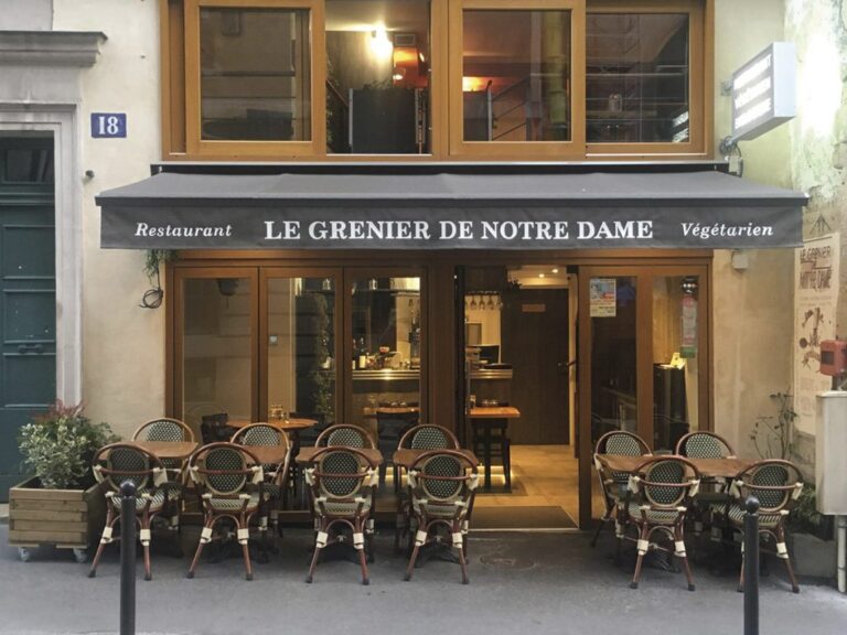 Le Grenier de Notre Dame. 18 Rue de la Bûcherie, París.