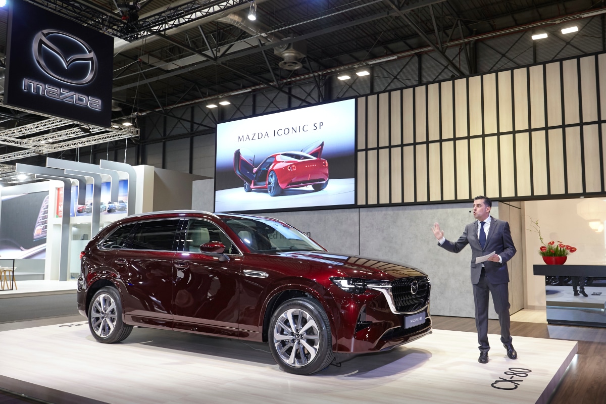 Mazda presenta en primicia su CX-80 en el Madrid Car Experience 2024.