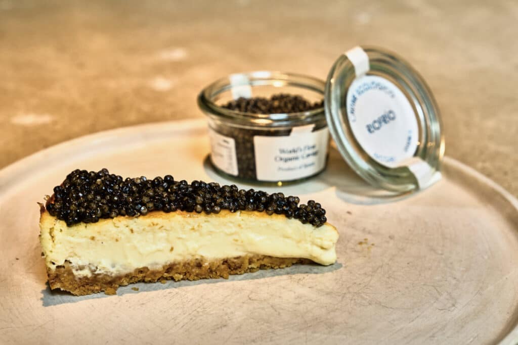 Tarta de queso y Caviar Riofrío, del taller Ecocina caviar Riofrío & Tramo.
