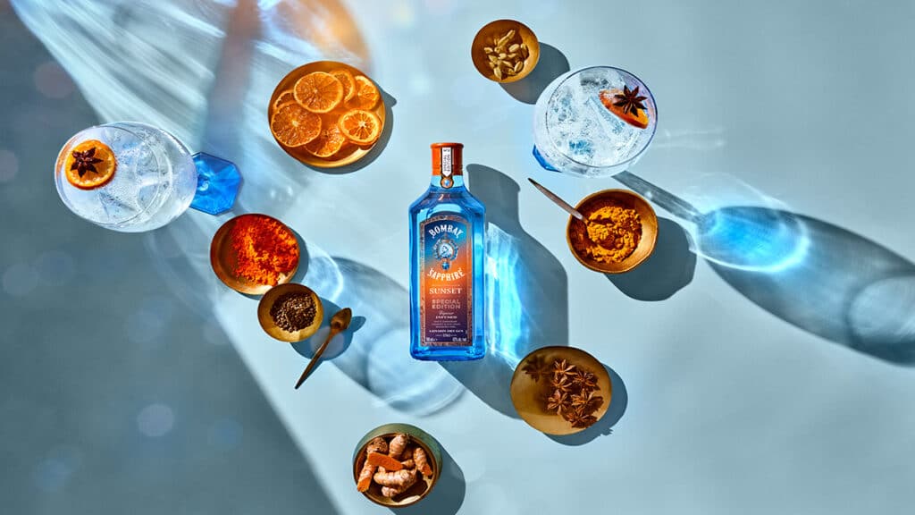 Bombay Sapphire celebra el arte con su nueva 'Sunset' y la creación de la primera galería NFT