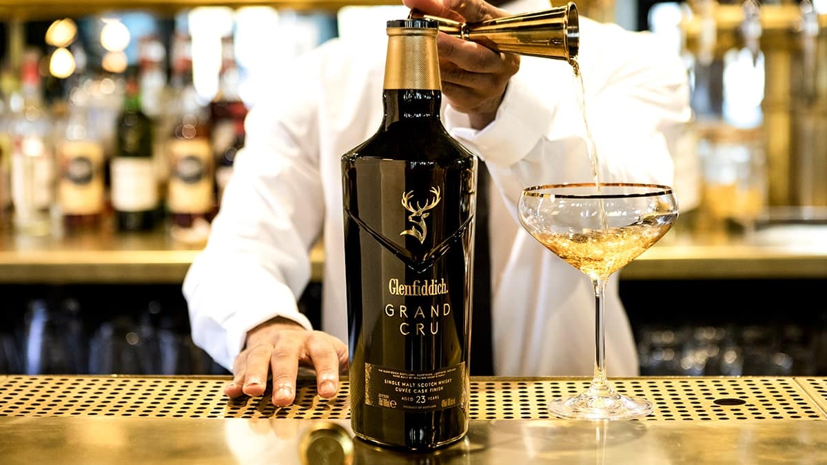 Lo mejor de dos mundos: Glenfiddich Grand Cru, el whisky escocés con alma francesa