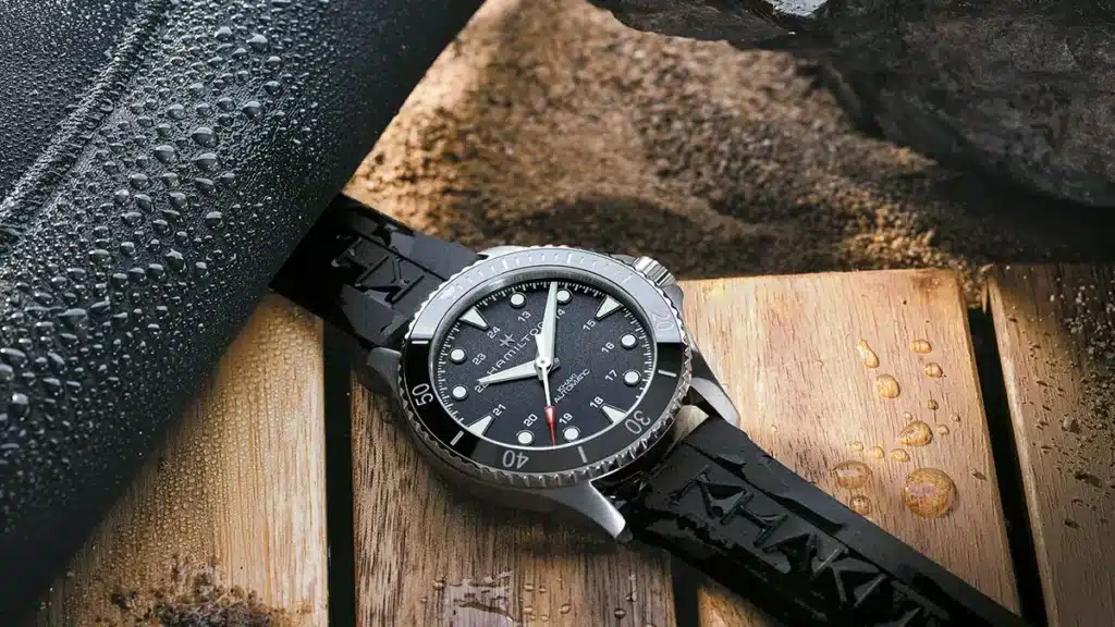 Hamilton explora las profundidades marinas con su nuevo 'Khaki Navy Scuba Automatic'