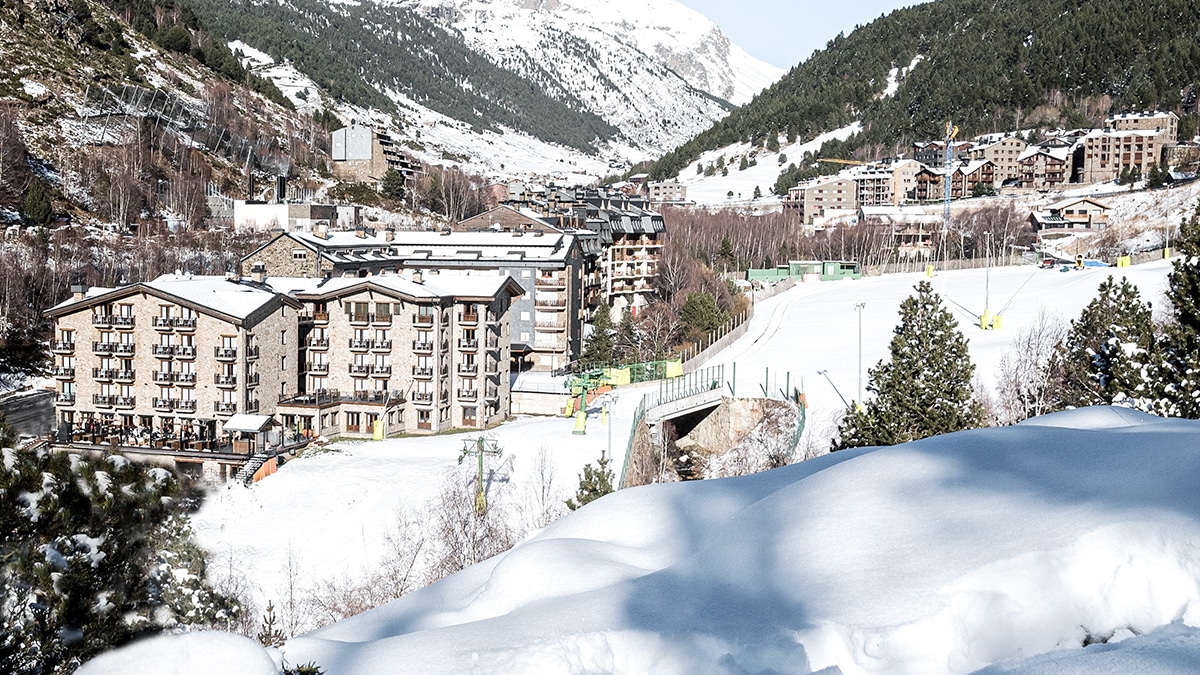 Abre Serras Andorra, el primer hotel de lujo con dos pistas privadas de esquí
