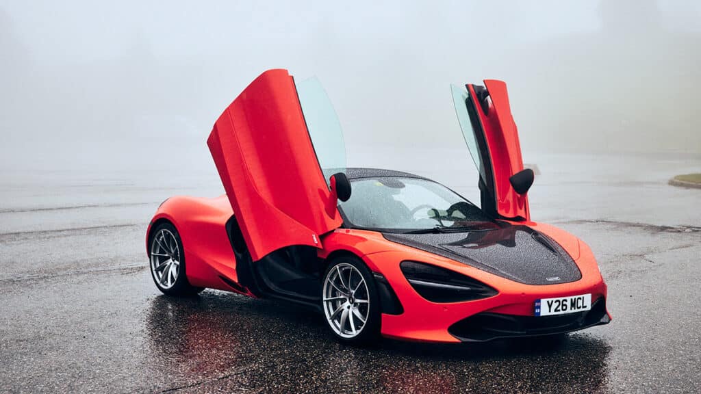 McLaren Automotive traslada la alta competición a la carretera con el nuevo '720S'