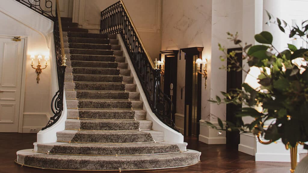 Bienvenidos al Ritz: la historia del emblemático hotel tras su reapertura en Madrid