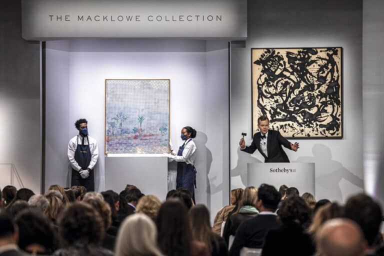Imagen ‘en vivo’ de la subasta de la colección Macklowe, sacada a puja por decisión de un juez para resolver un divorcio. Entre las obras, cuadros de artistas como Pollock (en la imagen), Rothko o Gerhard Richter.