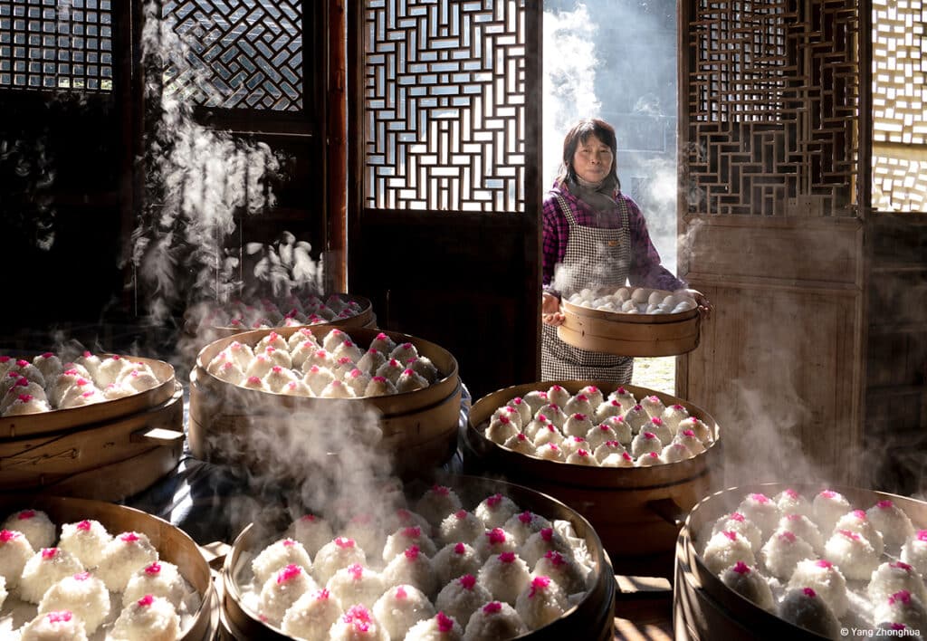 Red Bean Paste Balls, del fotógrafo chino Zhonghua Yang, ha sido la ganadora del Pink Lady® Food Photographer of the Year 2024.