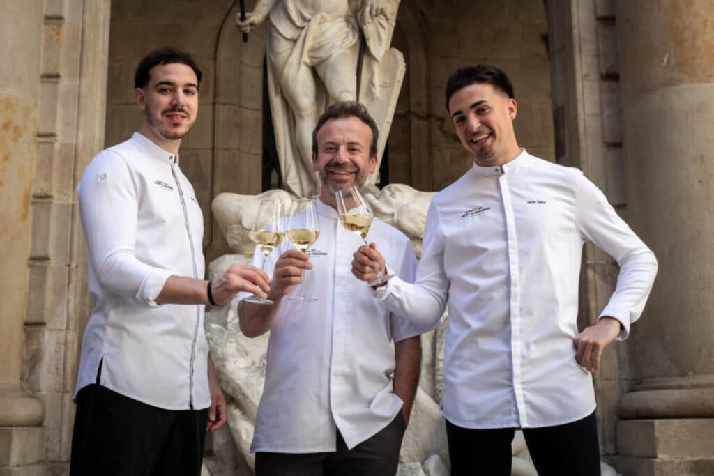 Los chefs Juan Sahuquillo, Nacho Mazano y Javier Sanz crearon un menú especial para la presentación de Moët & Chandon.