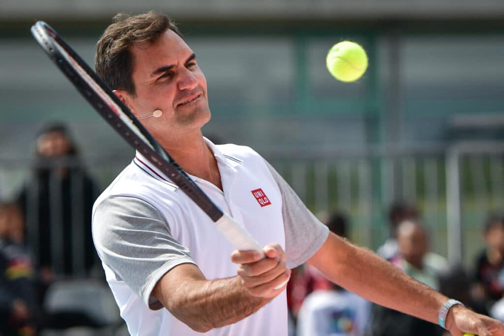 Roger Federer jugando en París en mayo de 2024.