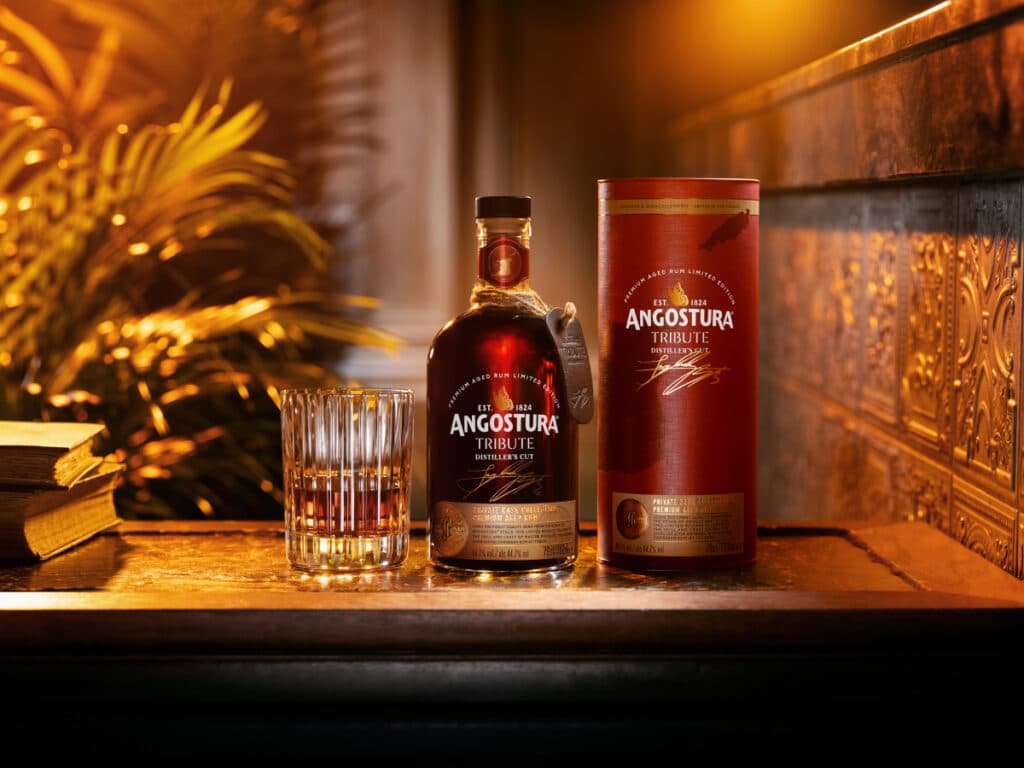 Ron Ultra-Premium Tribute Distiller's Cut de La Casa de Angostura.