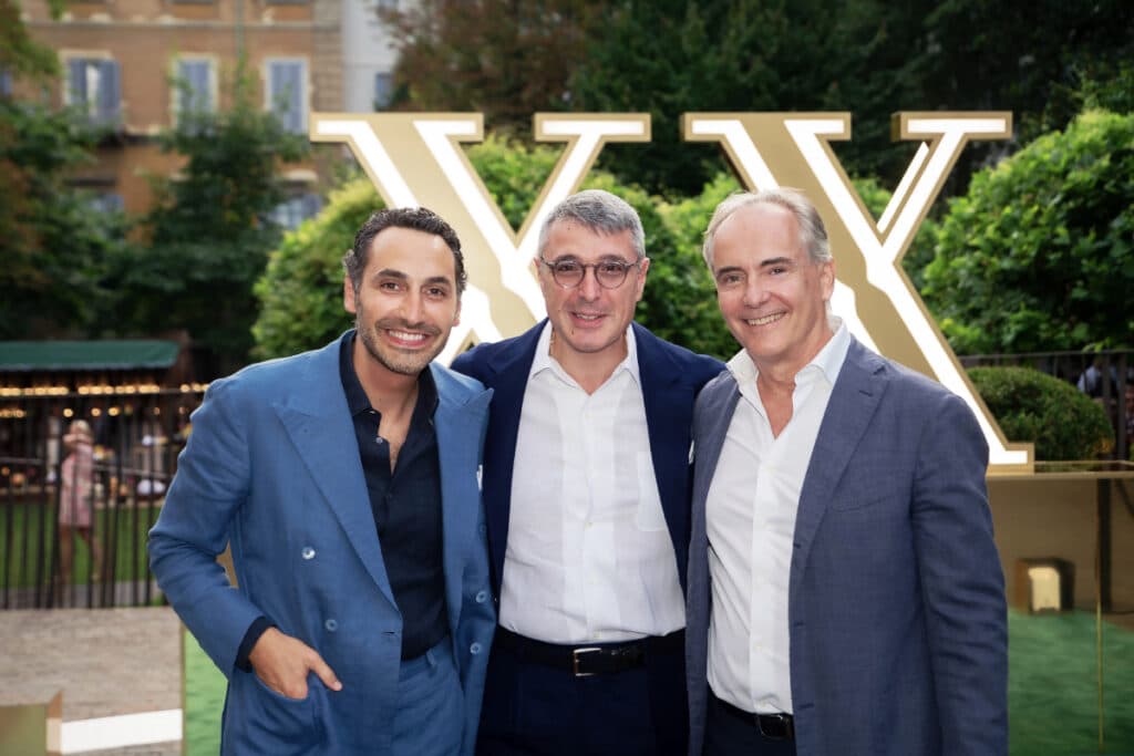 Goffredo Dell'Appennino, Vincenzo Falcone y Attilio Marro celebrando los 20 años del Bvlgari Hotel Milano.