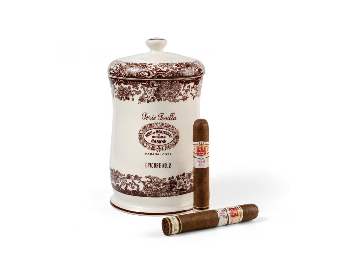 Nueva serie Sevilla Hoyo de Monterrey Epicure No. 2.