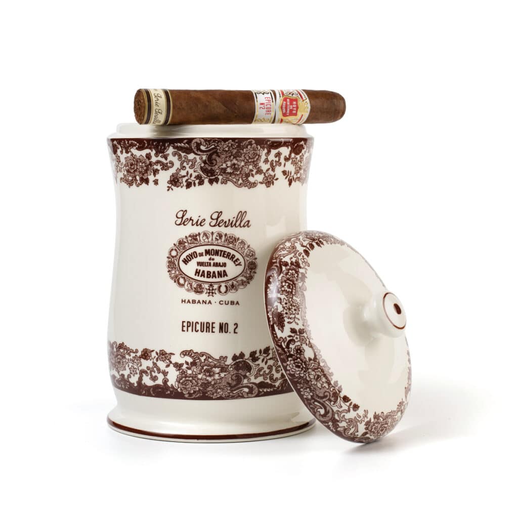 Nueva serie Sevilla Hoyo de Monterrey Epicure No. 2.