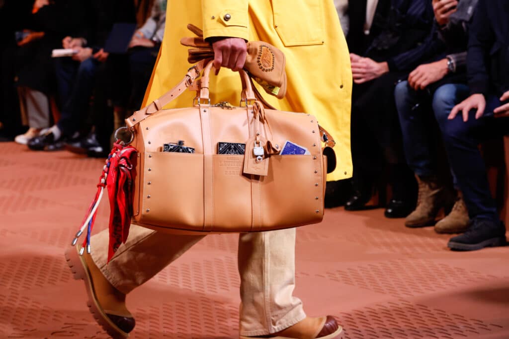 Colección cápsula Workwear de Louis Vuitton en el desfile Paris to VA 2024.