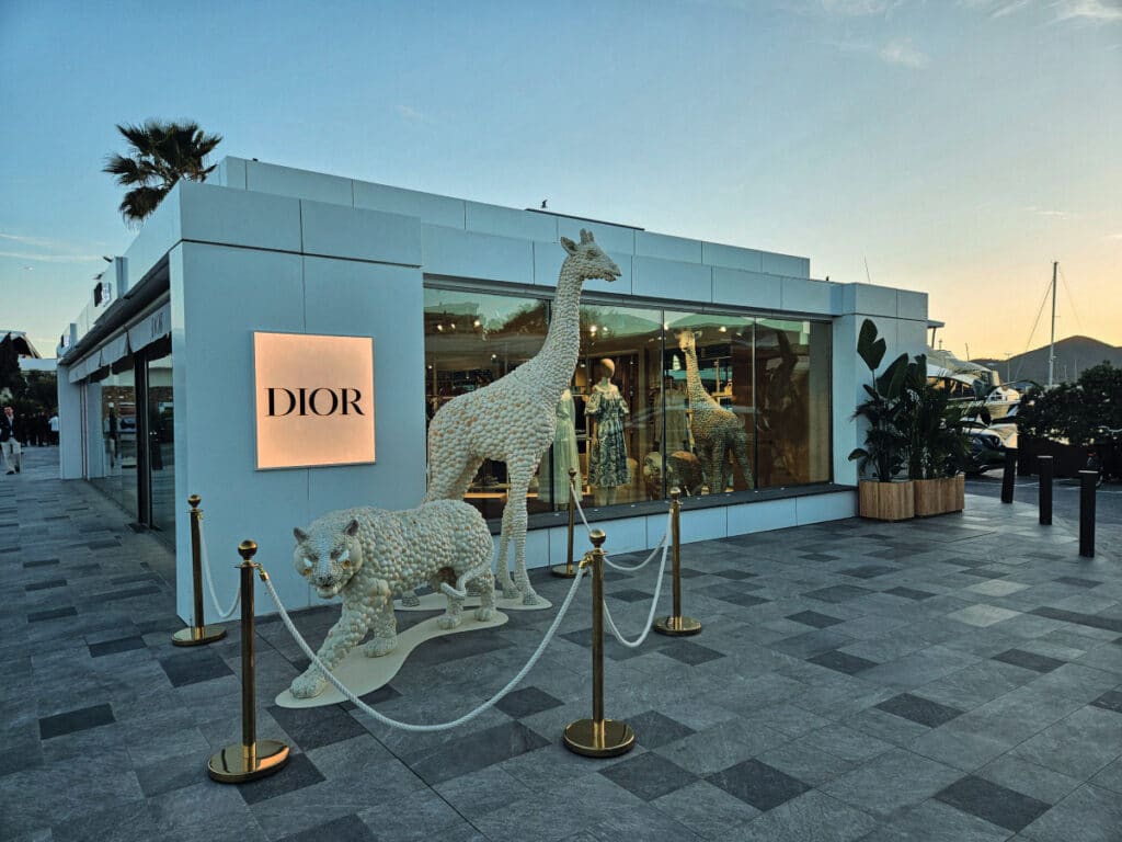 Puerto Marina Ibiza, tienda de Dior.