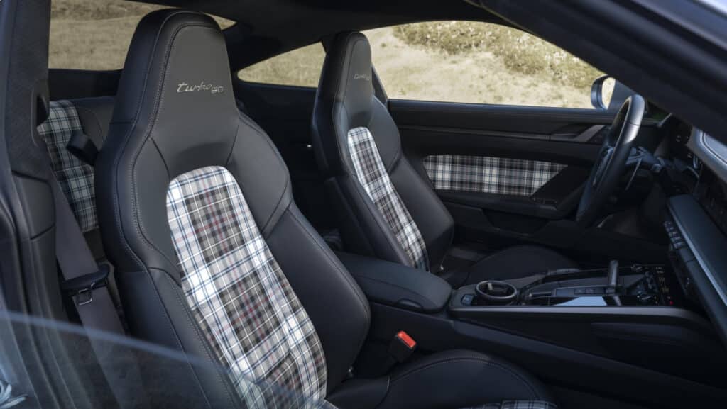 Interior del Porsche 911 Turbo 50 Years.