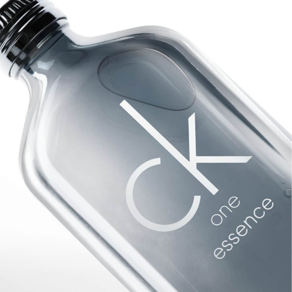 Nueva CK One Essence de Calvin Klein.