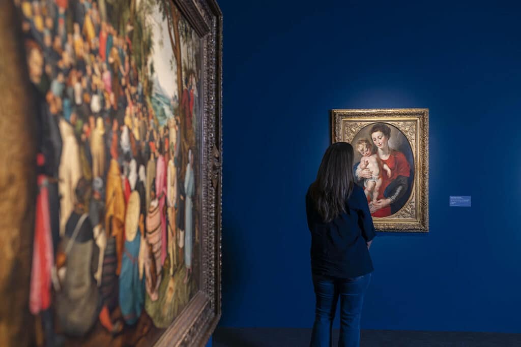 Exposición Setenta grandes maestros de la Colección Pérez Simón en el espacio CentroCentro de Madrid.