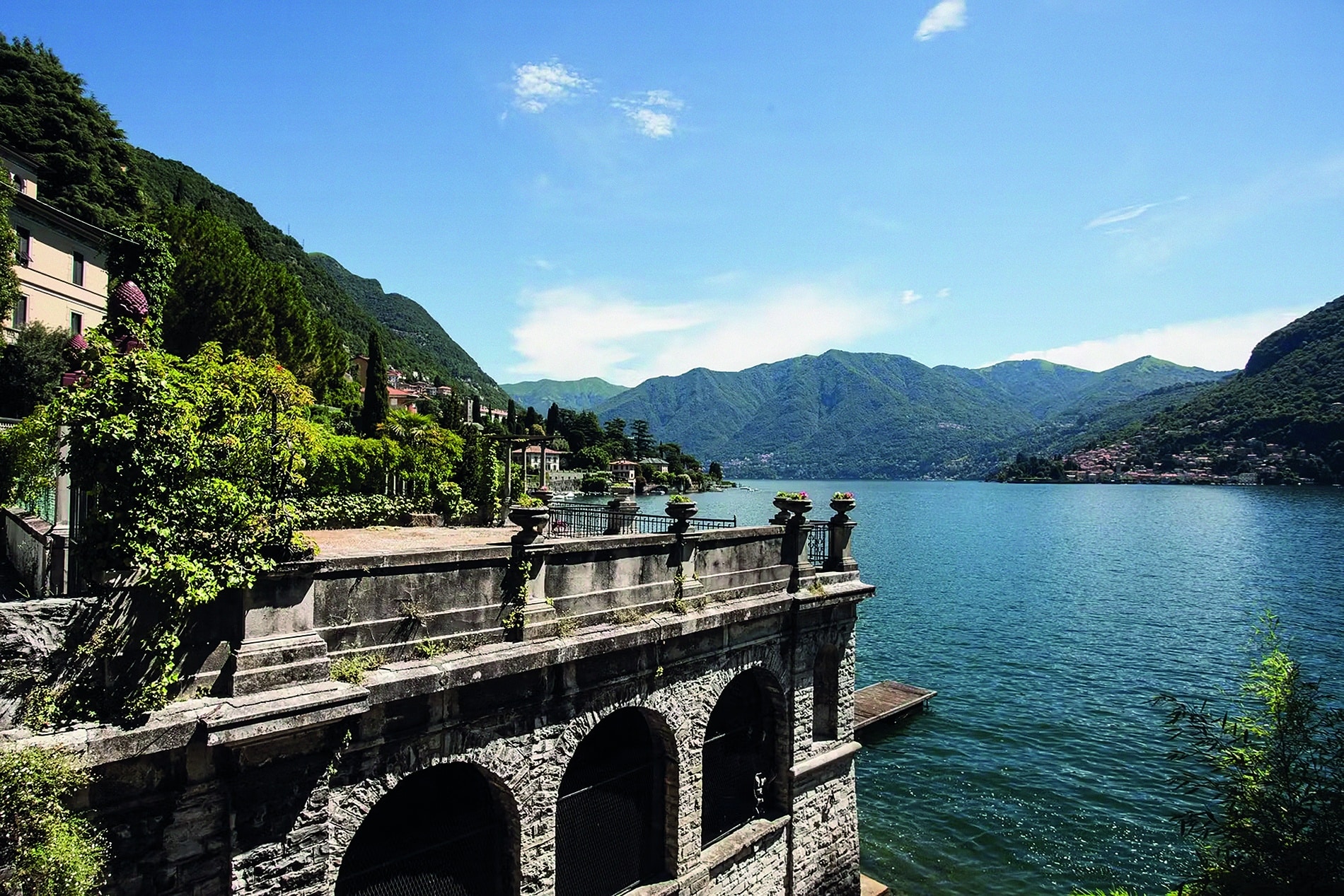 Una joya arquitectónica de finales del siglo XIX, diseñada por el arquitecto Guido Sartirana, junto al Lago de Como, en la localidad de Moltrasio. (Lionard Luxury Real Estates).