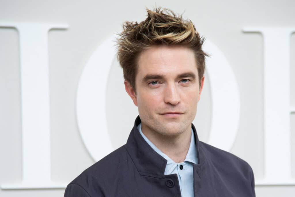 Roberts Pattinson utiliza Dior Homme