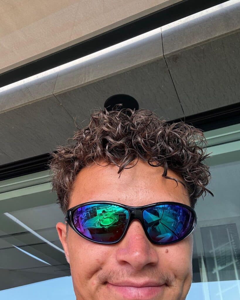 Las gafas de sol estilo años 90 de Lando Norris