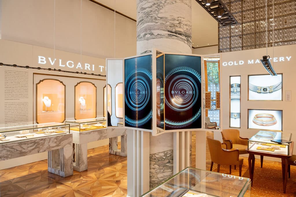 Colección Bvlgari Tubogas en la boutique de la marca en la calle Ortega y Gasset de Madrid.