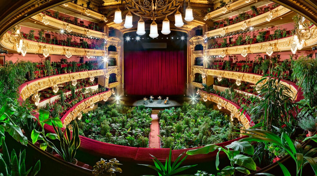 Instalación de Eugenio Ampudia en el Concierto Bioceno del Liceo de Barcelona, en junio de 2020.