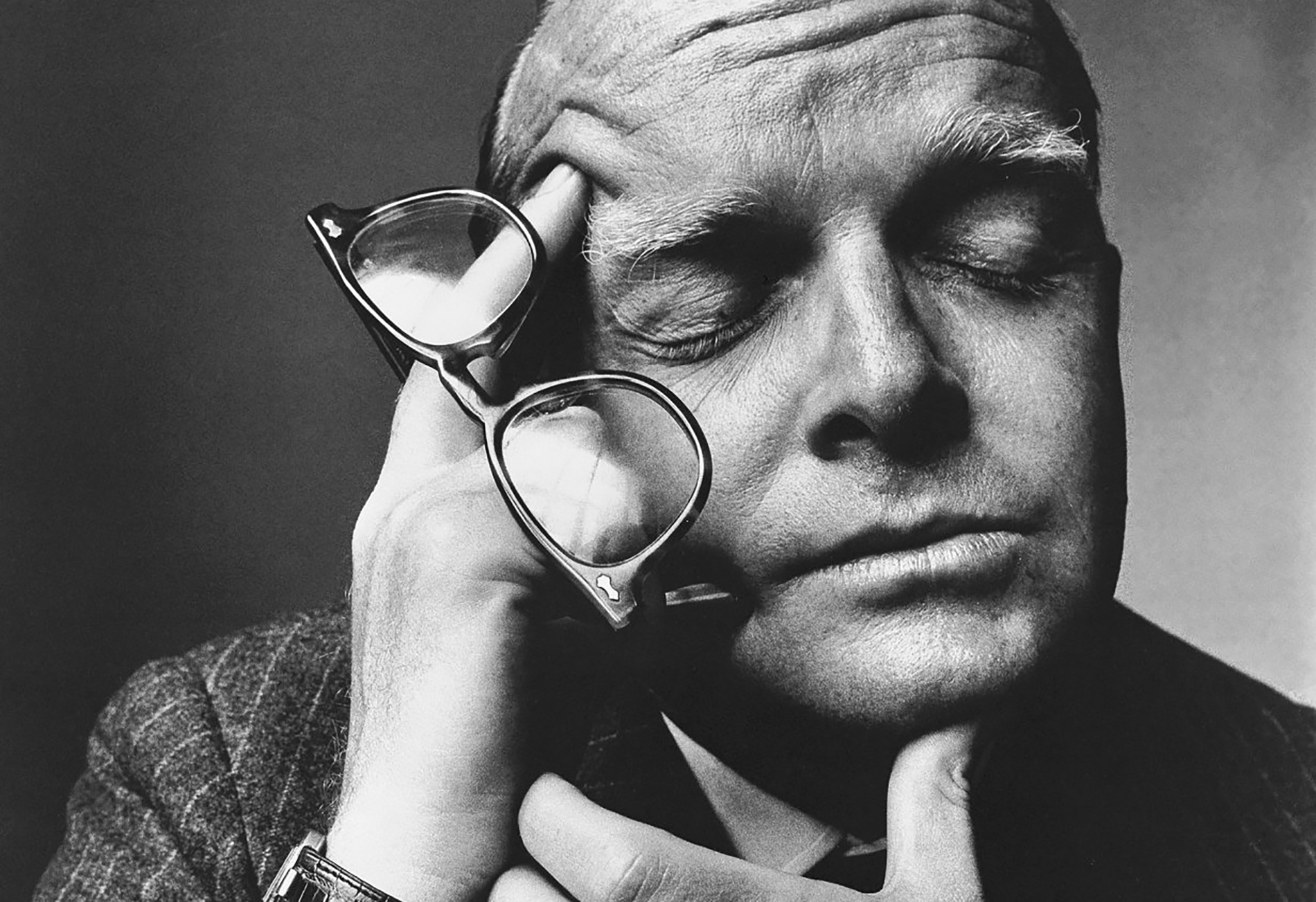 Retrato de Truman Capote realizado por el fotógrafo Irving Penn.