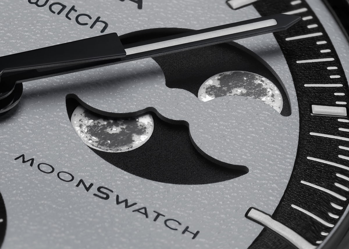 Reloj Bioceramic MoonSwatch MISSION TO EARTHPHASE de Swatch.