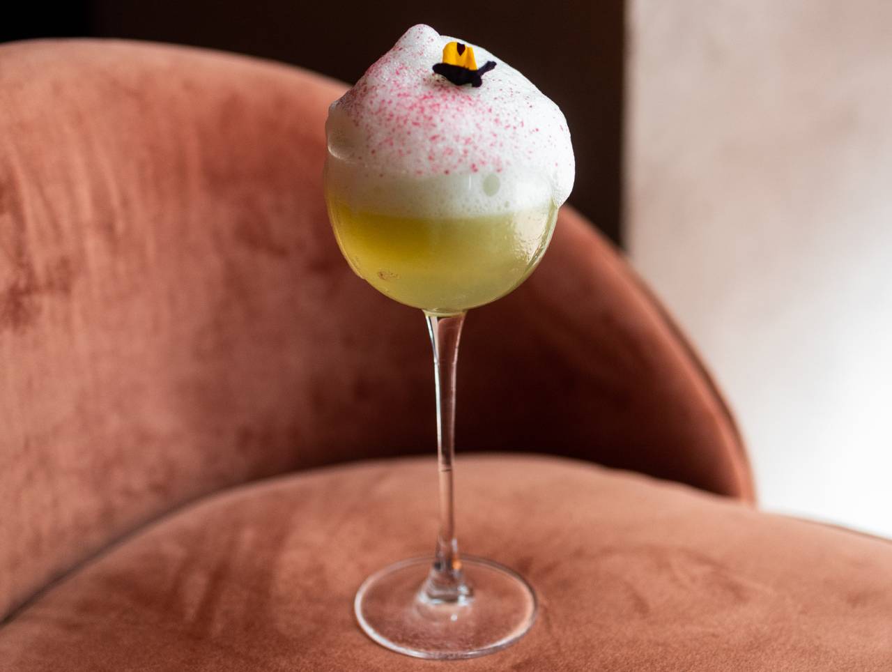 La carta de cócteles diseñada para la Navidad por uno de los bartenders más reputados 1 Coctel Apple Boom