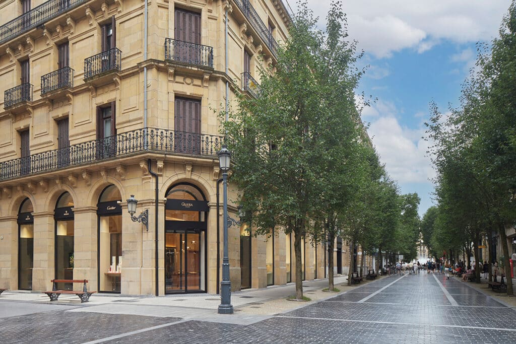 Exterior de la nueva joyería de QUERA en San Sebastián.