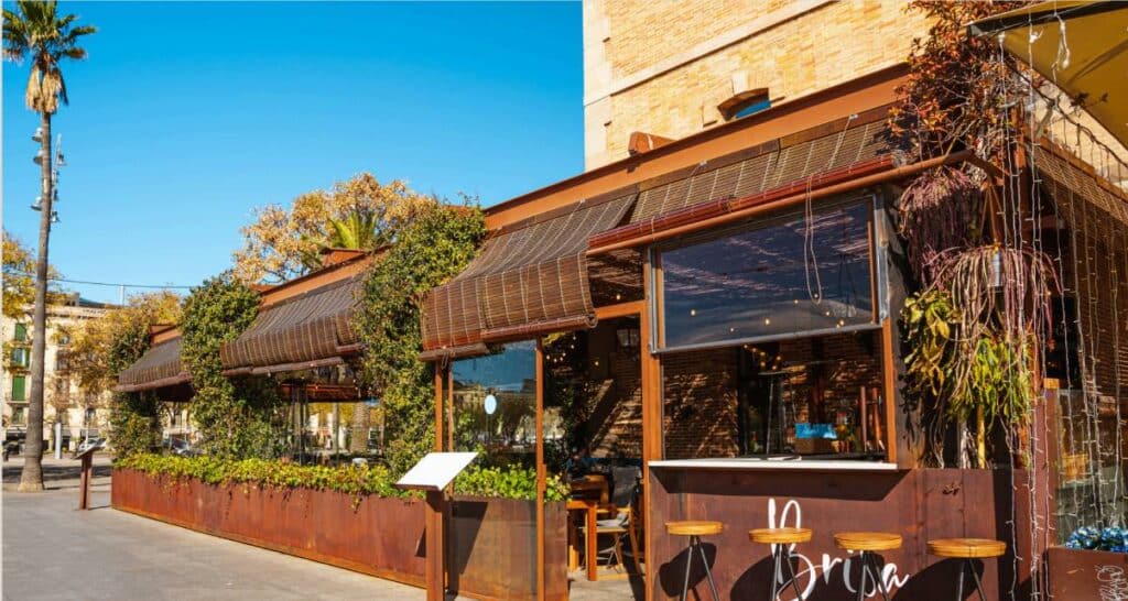 El restaurante barcelonés en el que despedir al 2024 en primera línea de playa 2 RESTAURANTE BRISA