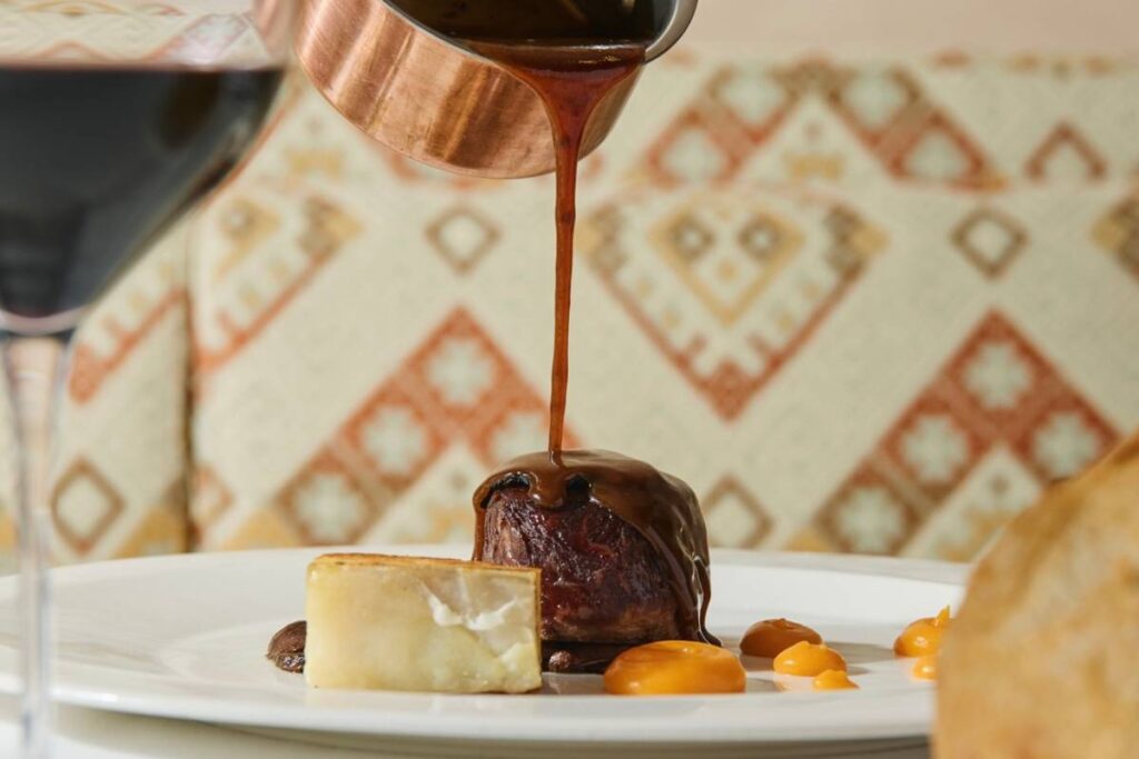 El menú navideño que combina tradición y modernidad está en este restaurante de Barcelona 3 Solomillo Jacqueline Barcelona