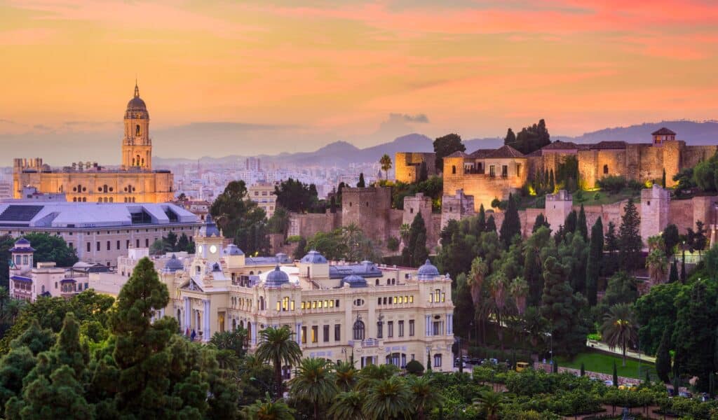 Maravillosas vistas del atardecer en Málaga.