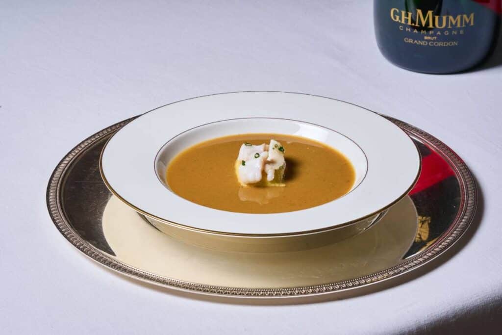 Sopa tradicional de pescado con Rouille de Azafrán de ‘Le Table des Chefs’.