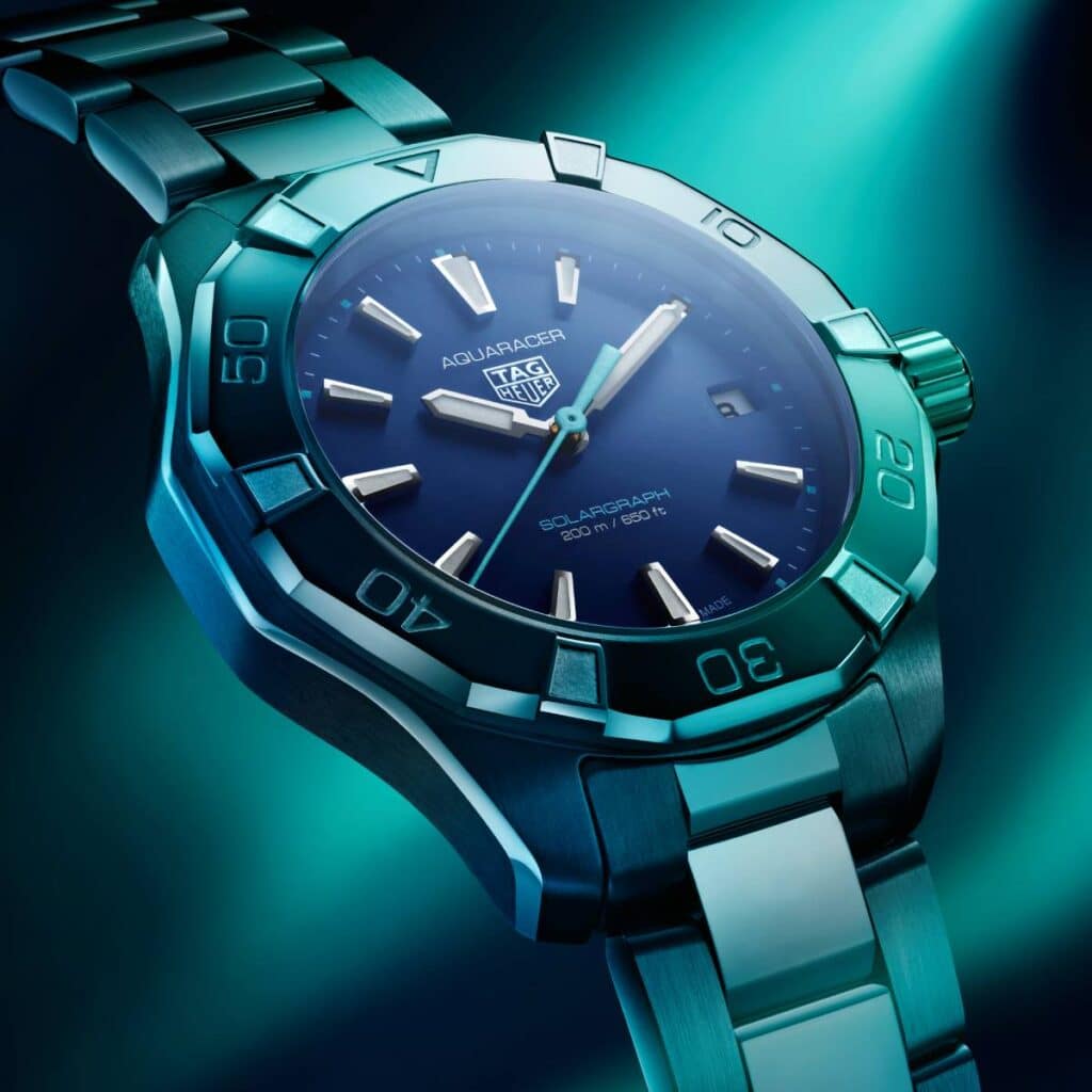 TAG Heuer renueva su línea Aquaracer Professional 200 Solargraph.