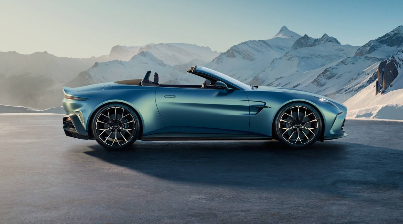 Aston Martin Vantage Roadster: el descapotable que pretende revolucionar la experiencia de conducción al aire libre 1 Aston Martin Vantage Roadster 9
