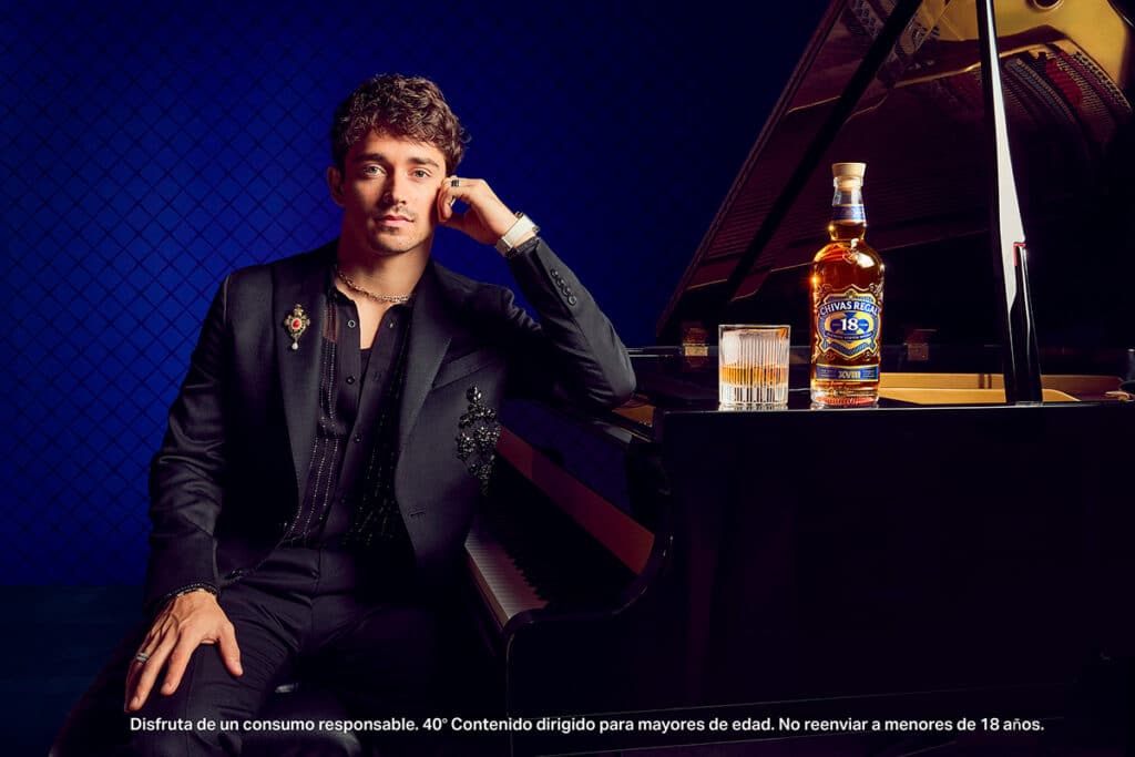 Charles Leclerc, nuevo embajador global de Chivas Regal.