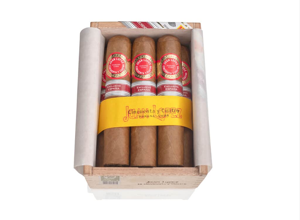 Cincuenta y Cuatro: la nueva vitola de Juan López en exclusiva para España 3 Cincuenta y Cuatro: la nueva vitola de Juan López en exclusiva para España.