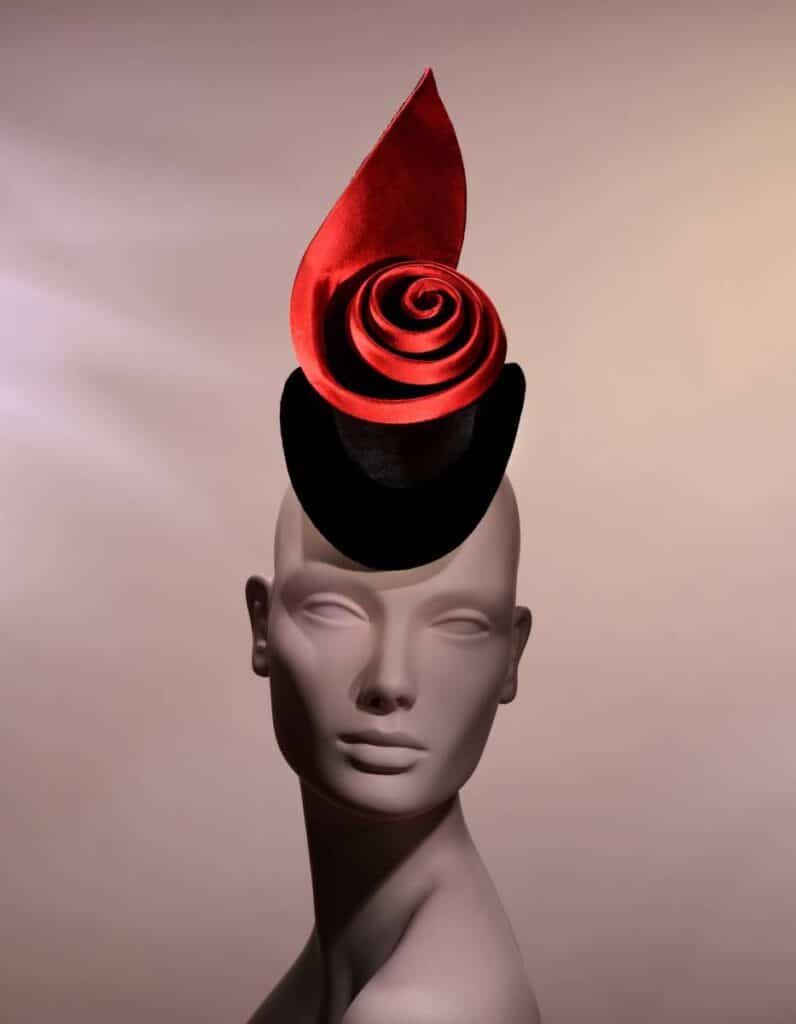 Sombrero Rose Royce, del invierno 1996-1997, de Stephen Jones.