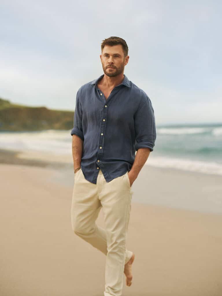 Chris Hermsworth para la campaña primavera/verano 2025 de Emidio Tucci para El Corte Inglés.