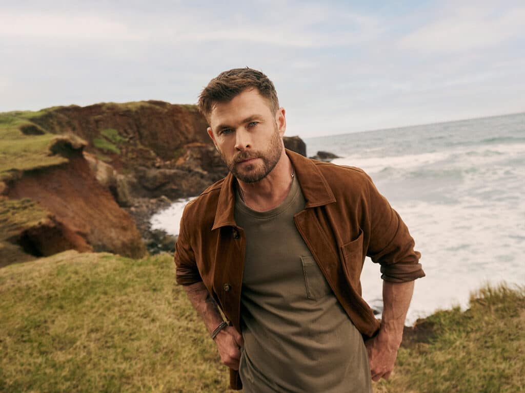 Chris Hermsworth para la campaña primavera/verano 2025 de Emidio Tucci para El Corte Inglés.